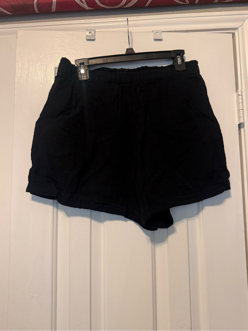 🖤 Gap Black Textured Pull-On Shorts Size Medium | Elastic Waist Casual Summer - Picture 4 of 4